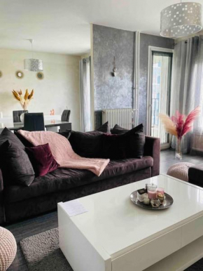 COSY&MODERNE-6 PERSONNES-WIFI-Parking gratuit-Linges inclus